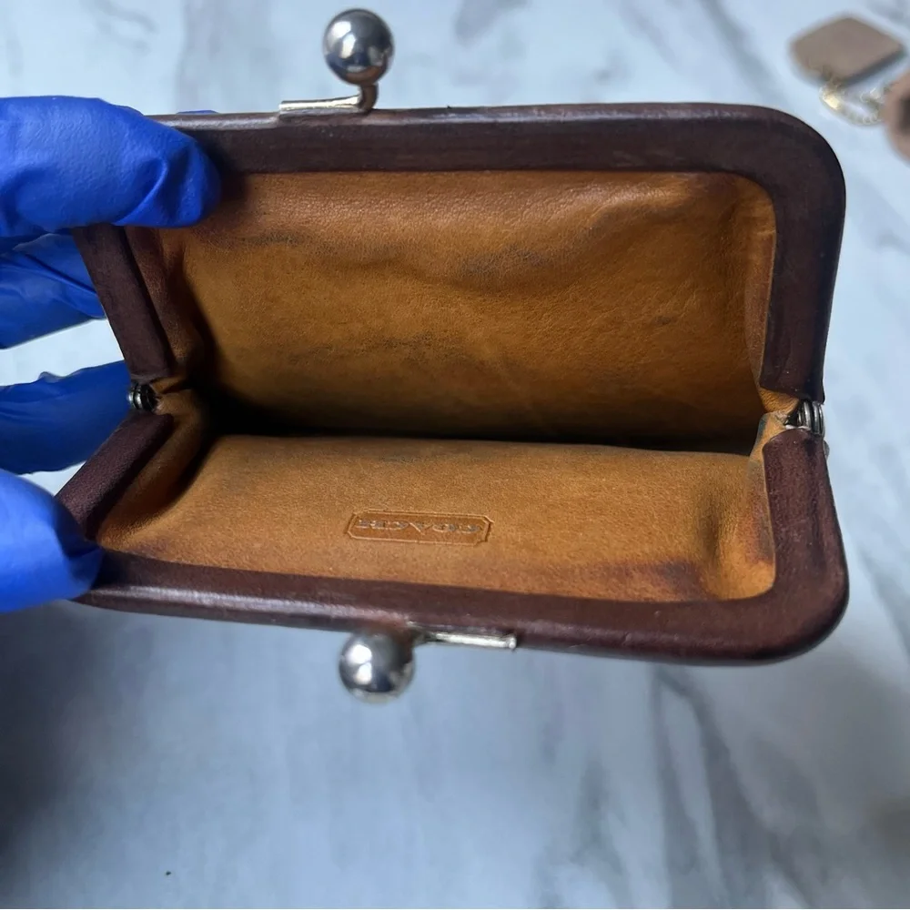 Vintage COACH Leather Kisslock Change Coin Purse